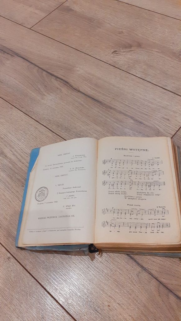 Śpiewniczek pieśni kościelne z melodiami 1922