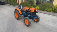 Minitraktor KUBOTA B7000 / 15 KM / 4x4 / traktorek