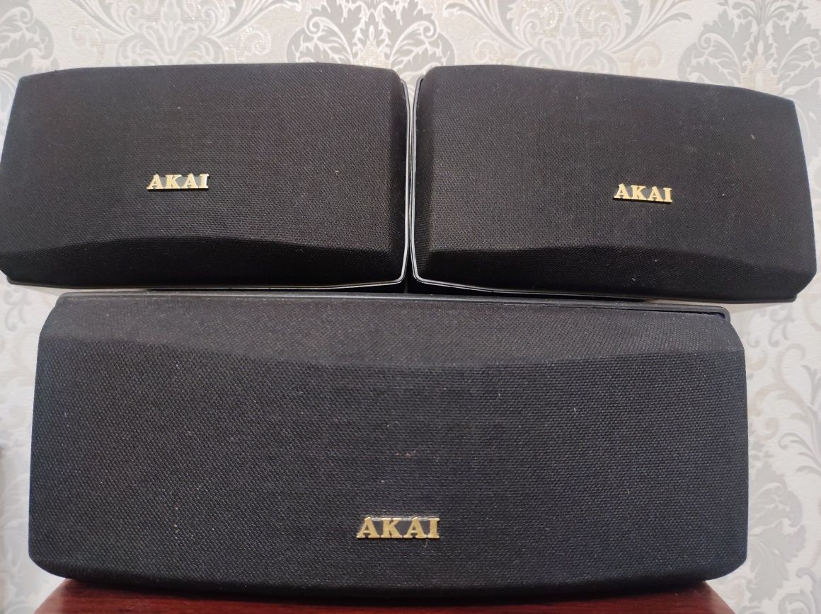 Колонки AKAI SR-S60, AKAI SR-C60. Ціна за все разом.