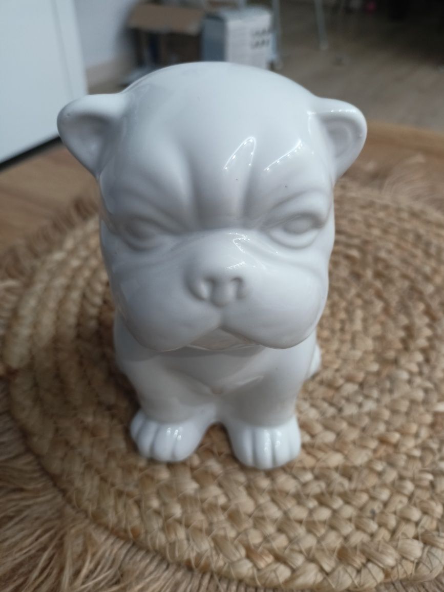 Figurka ceramiczna biała Buldog