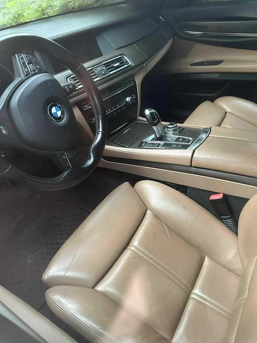 BMW 750Li M pakiet