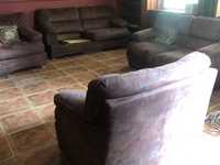 Komplet wypoczynkowy sofa i dwa fotele w dobrym stanie