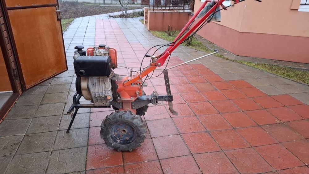 Продам мотоблок Булат