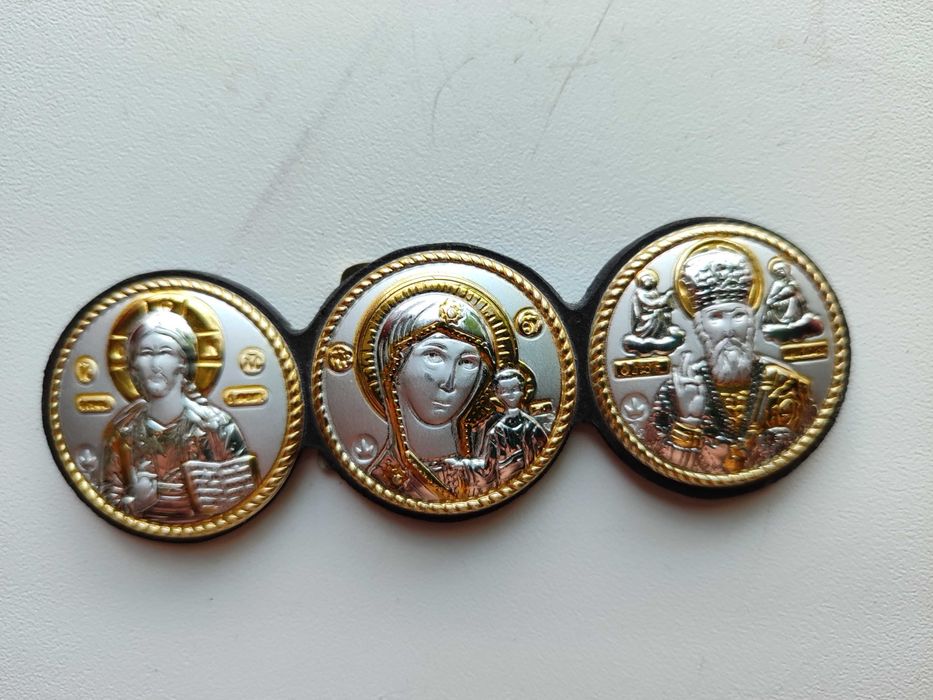 Тройная икона на липучке. Напыление серебра. Размер 9,5 см на 3 см