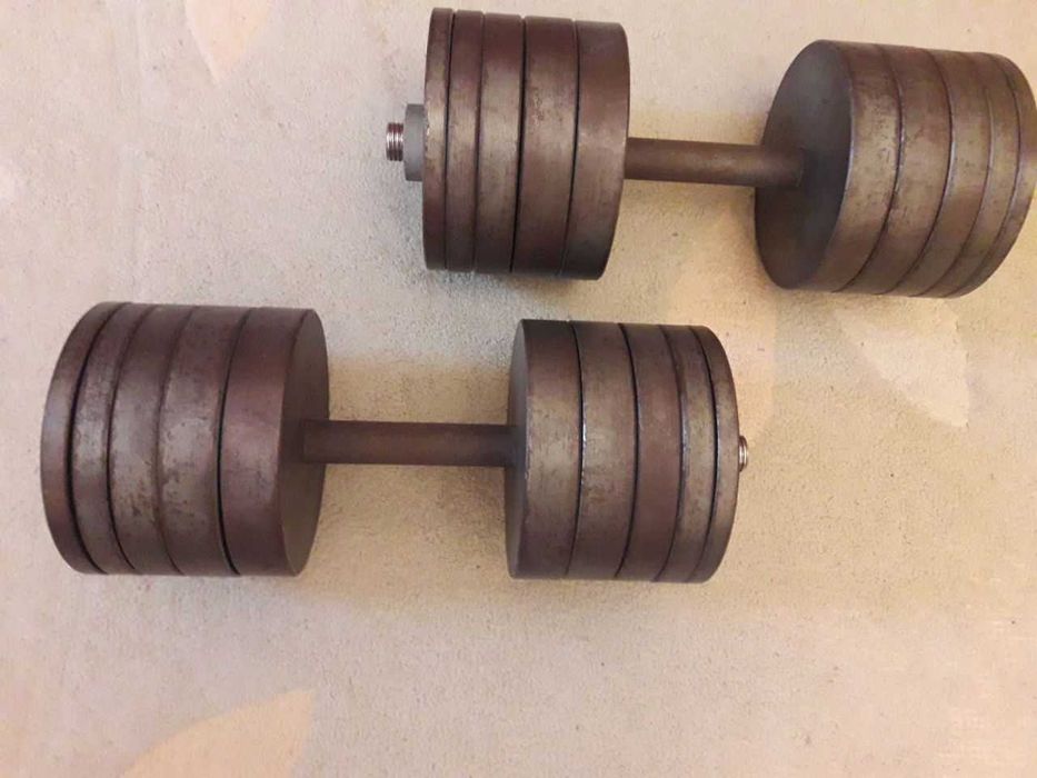 Продаю 2 гантели по 40 кг (сталь).