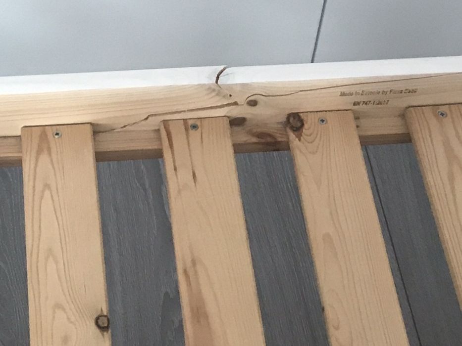 Cama de criança (ler até ao fim)