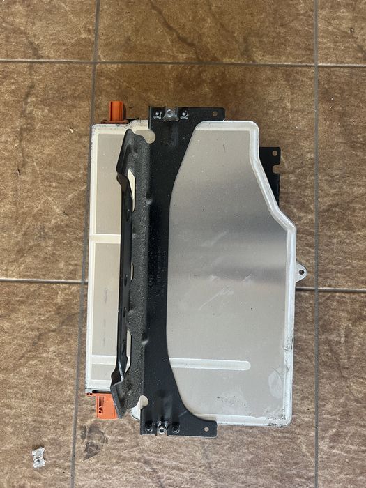 Інвертор зарядки фольцваген id4. Порт зарядки volkswagen ID4. CCS2 ID4