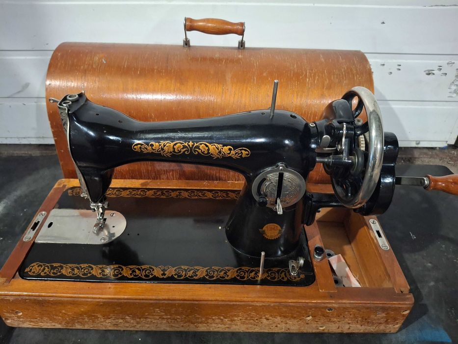 Швейная машинка ПМЗ им.Калинина ручная