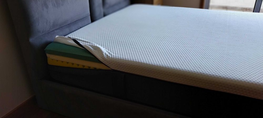 Cama casal, cabeceira, estrado e colchão EMMA como novos, com garantia