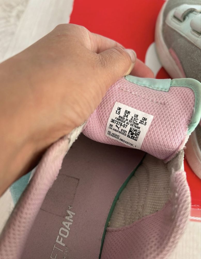 Buty dziewczece sportowe Puma 34