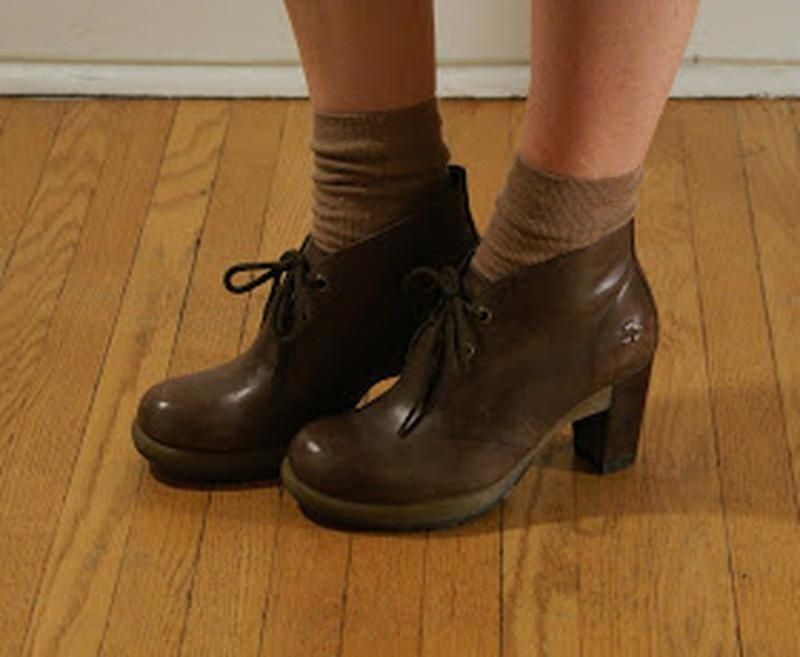 чорні ботильйони dr martens viviana 39