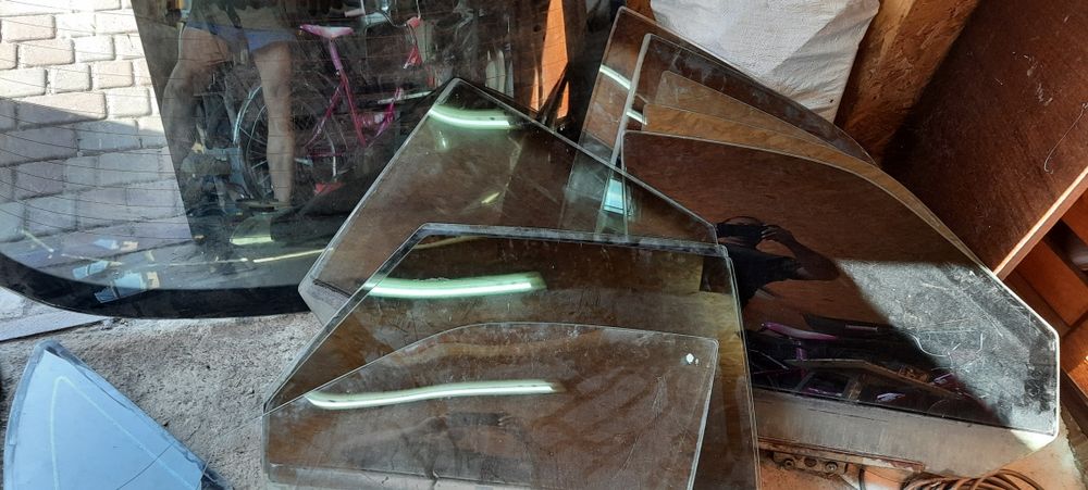 Стекло двери, глухое БОР на ВАЗ 2110 2111 2112 2170 2171 2172 Приора