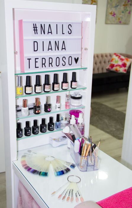 Mesa de Manicure Lacada