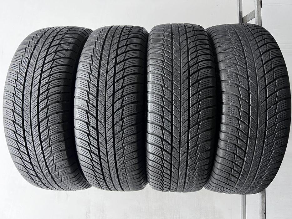 4шт зима 225/60/R18 2022р Bridgestone Blizzak LM001