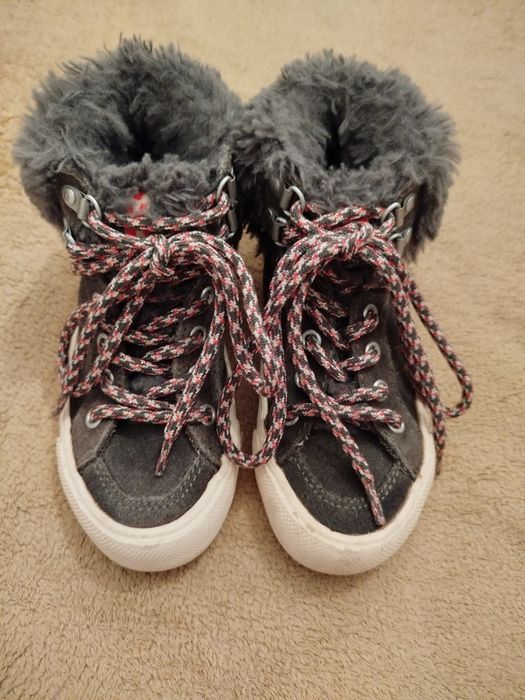 Calçado variado bebé criança