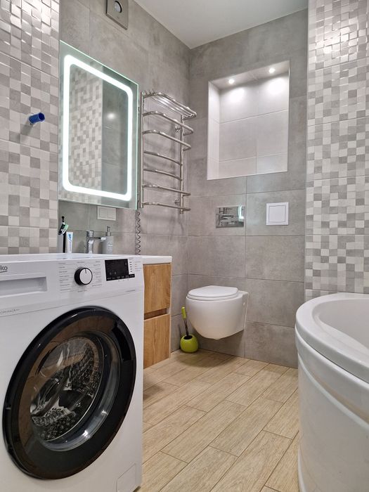 Продам евротрикімнатну з терасою Буча Власник