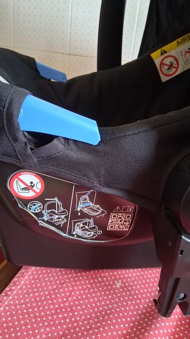 Cadeirinha de bebé (ovinho)