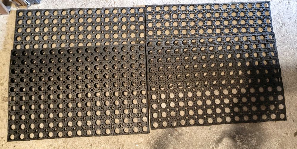 4 Tapetes fortes industriais de borracha para drenagem 59x39cm