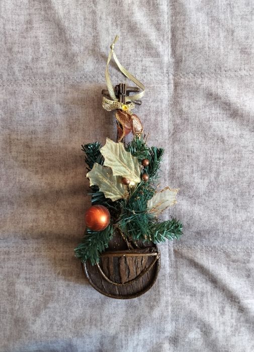 Гитара укулеле  из дерева новогоднее украшение 30 см