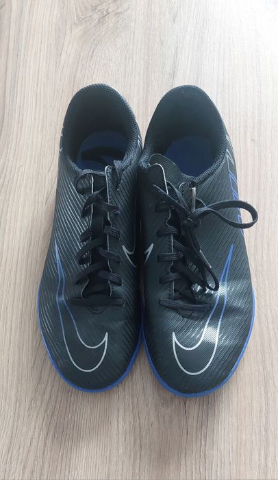 Halówki Nike r.38 23 cm