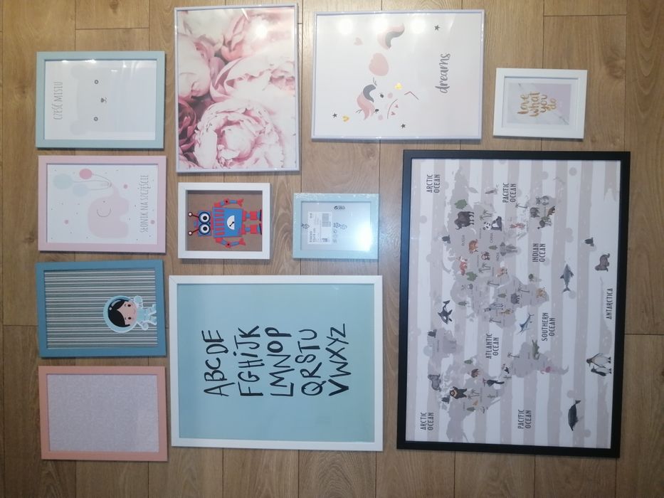 11x ramka na zdjęcia + plakaty grafiki dziecięce kolorowe różowe ramki