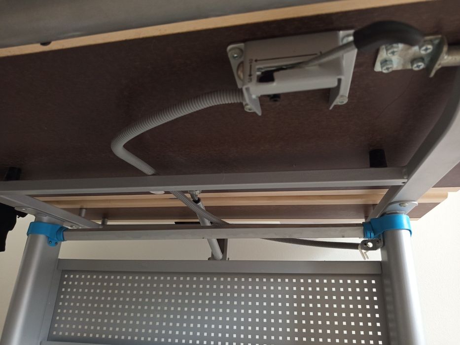 Письмовий стіл, парта дитяча  Mealux