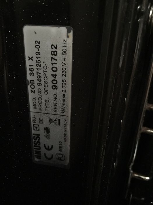 Forno Zanussi para peças (NÃO TEM PORTA)