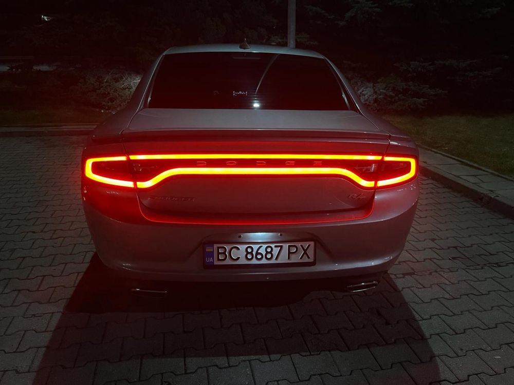 Dodge Charger 5.7