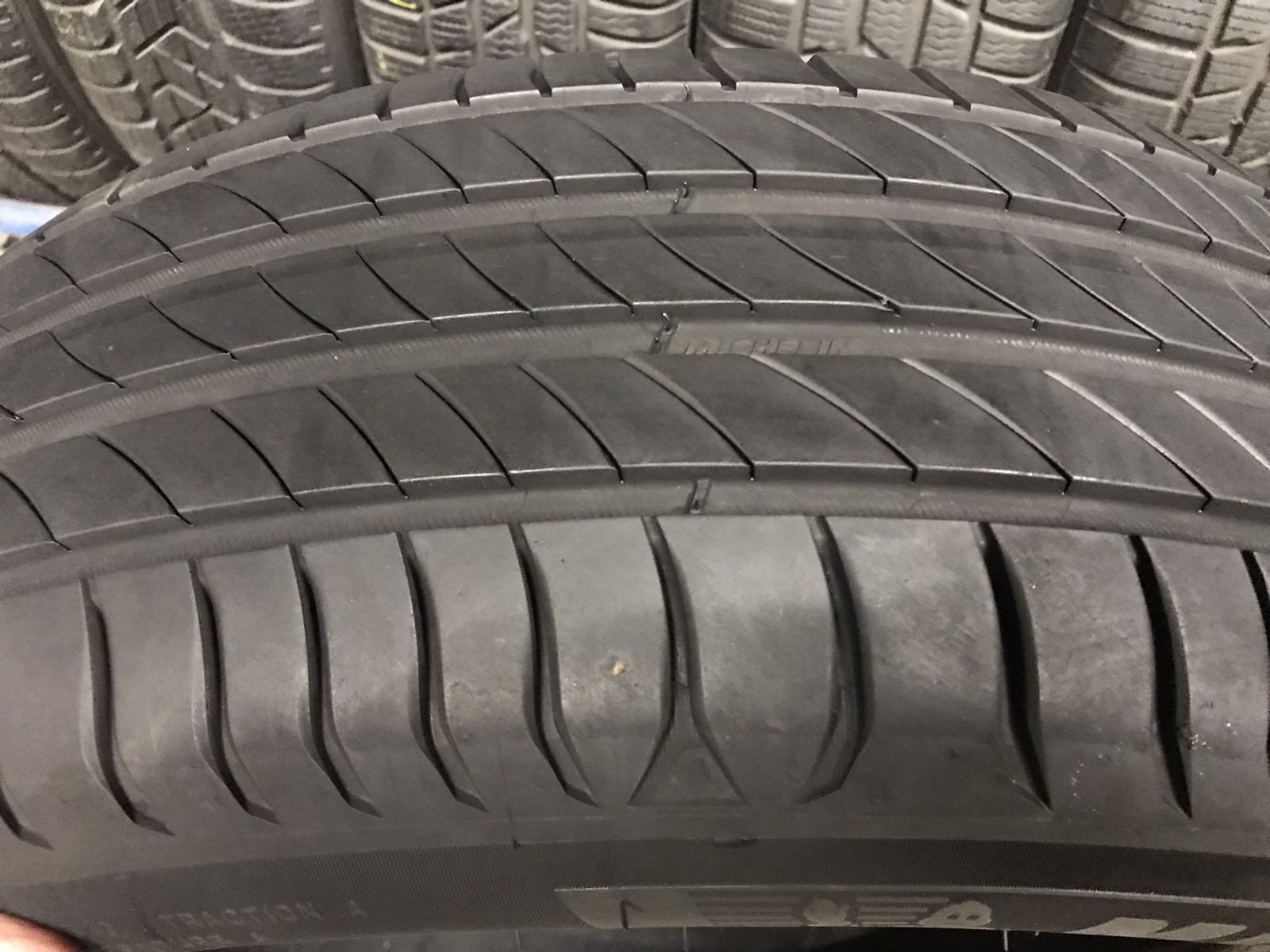 Літні шини 215/55 R17 MICHELIN