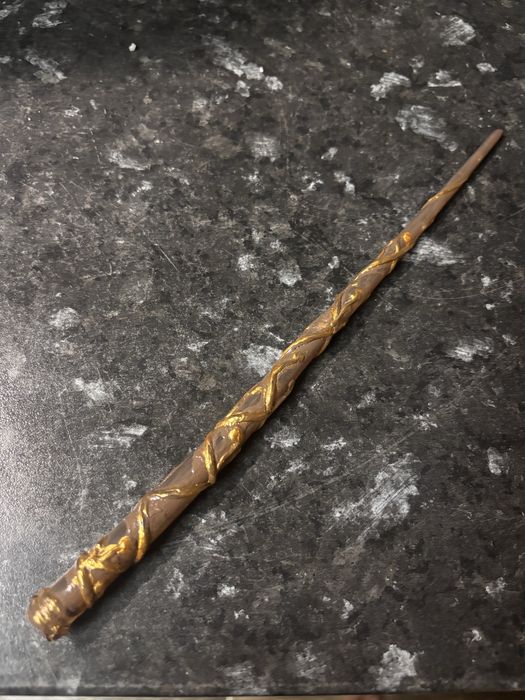 Varinha Harry Potter ( Hermione)