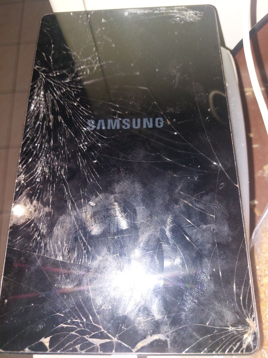 Dwa Tablety Samsung