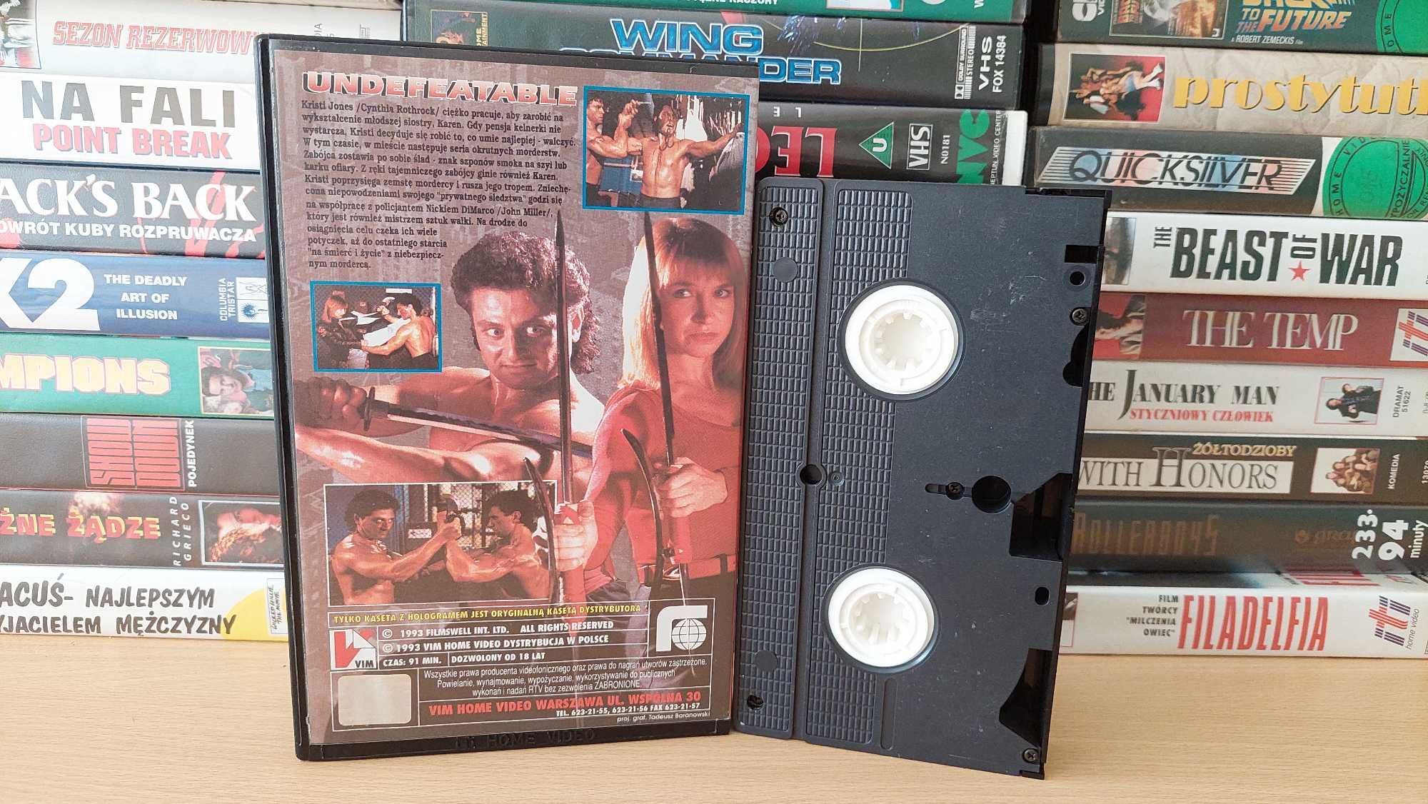 Niepokonani - (Undefeatable) - VHS