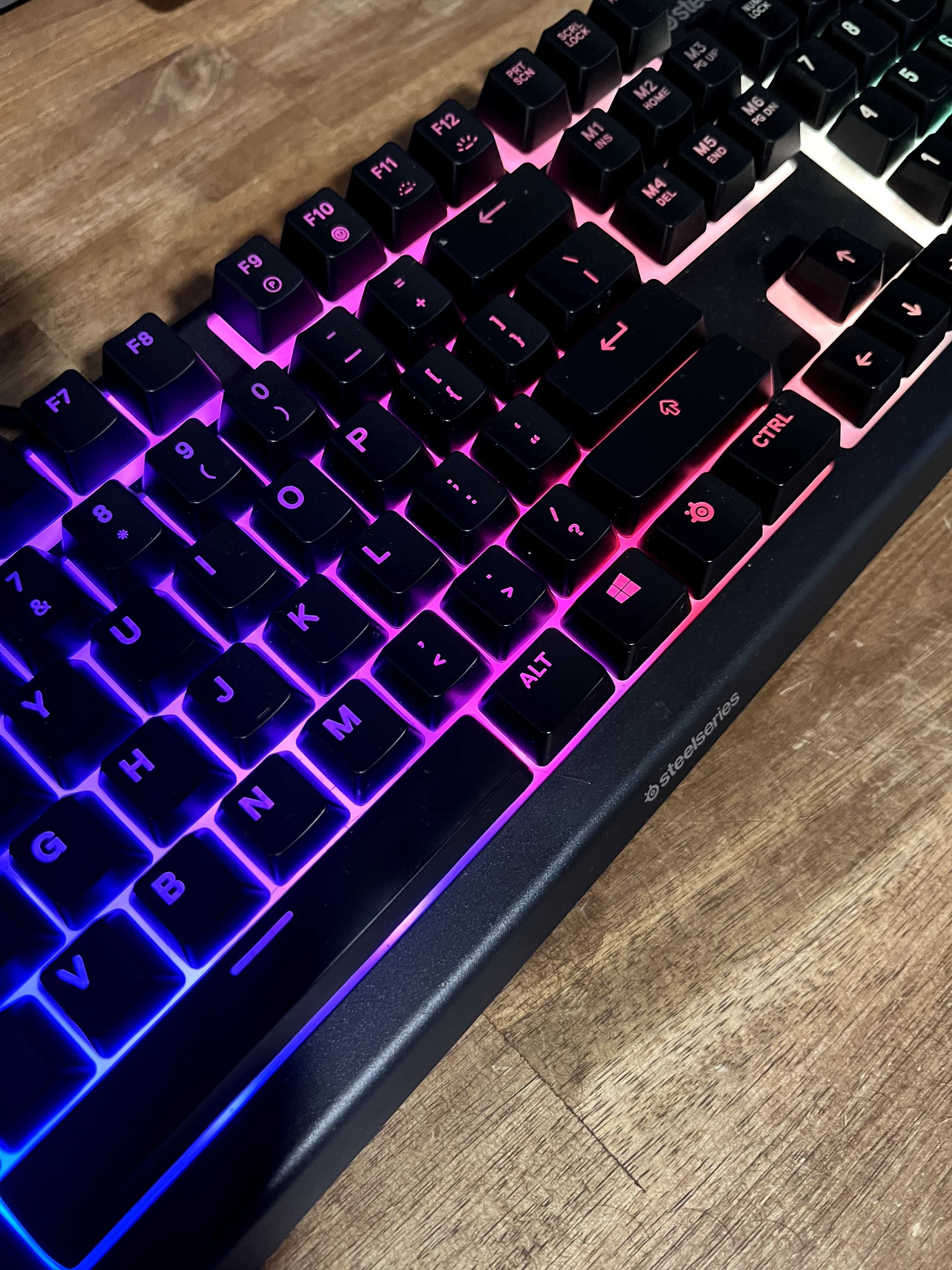 Klawiatura STEELSERIES Apex 3 używana, stan idealny