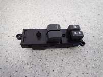 SUZUKI SWIFT MK7 10- PANEL STEROWANIA SZYB LEWY 2 SZYBY