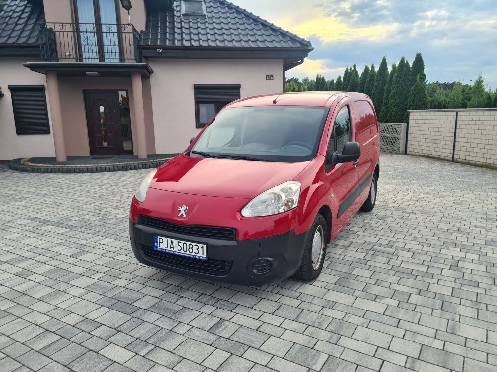 Peugeot  Partner  2012 r  nowe opony rozrzad hamulce