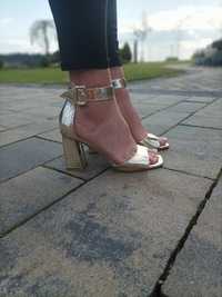 Sandałki złote eleganckie. Różne rozmiary