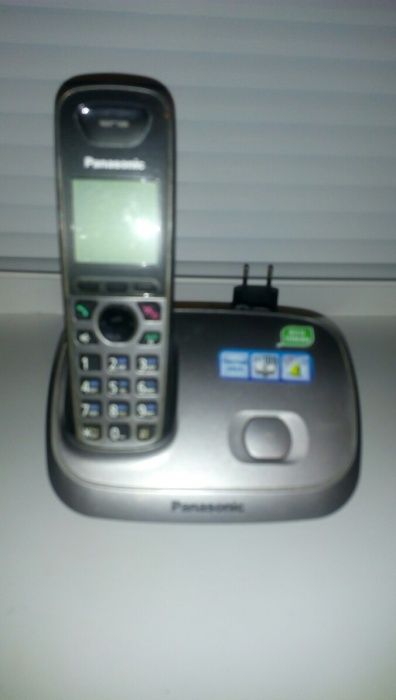Стационарный радиотелефон Panasonik Model : KX-TG6511