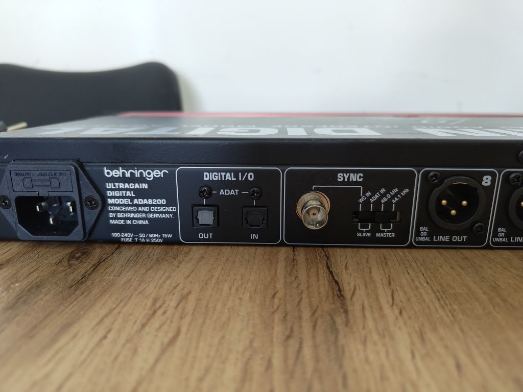 Behringer ada8200 interfejs 8 kanałowy