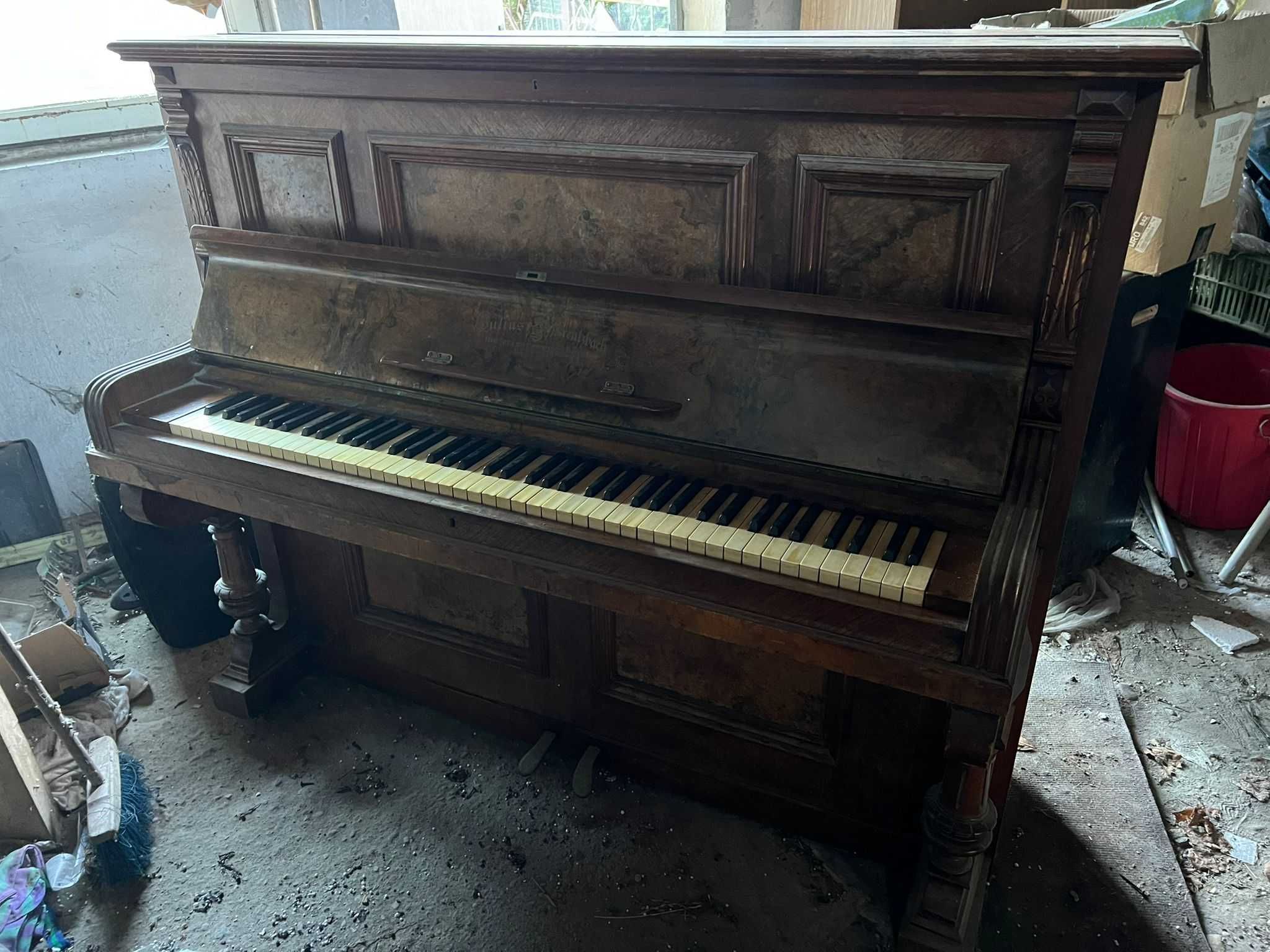 Pianino Julius Kreutzbach Leipzig