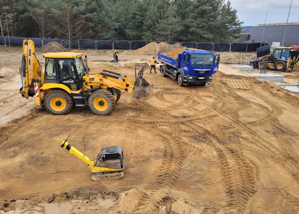 Sprzedam humus/ziemia nieprzesiana. Możliwy dowóz wywrotką. Brodnica.