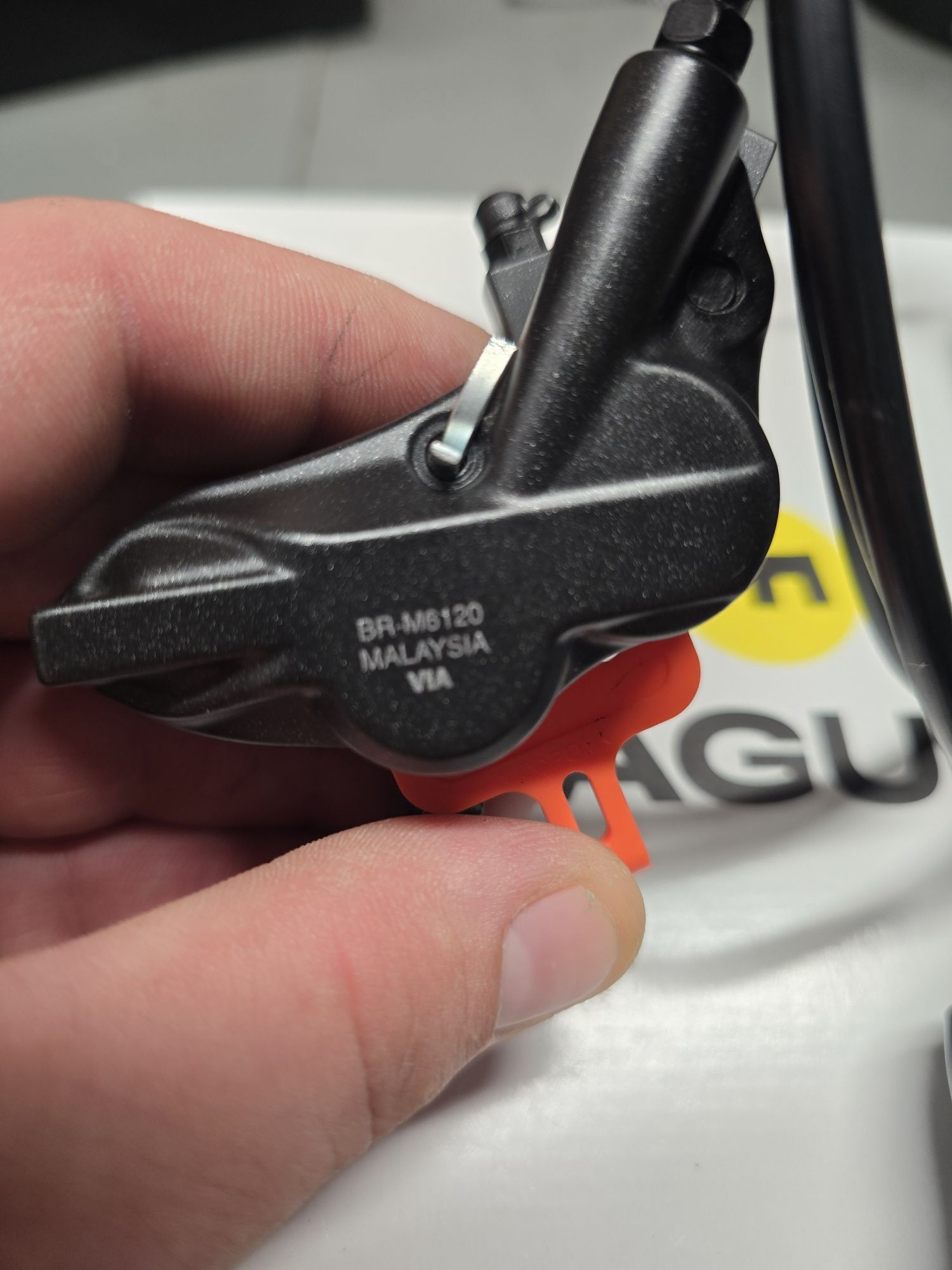 Hamulce Shimano BR-M6120 plus tarcze SM-RT66