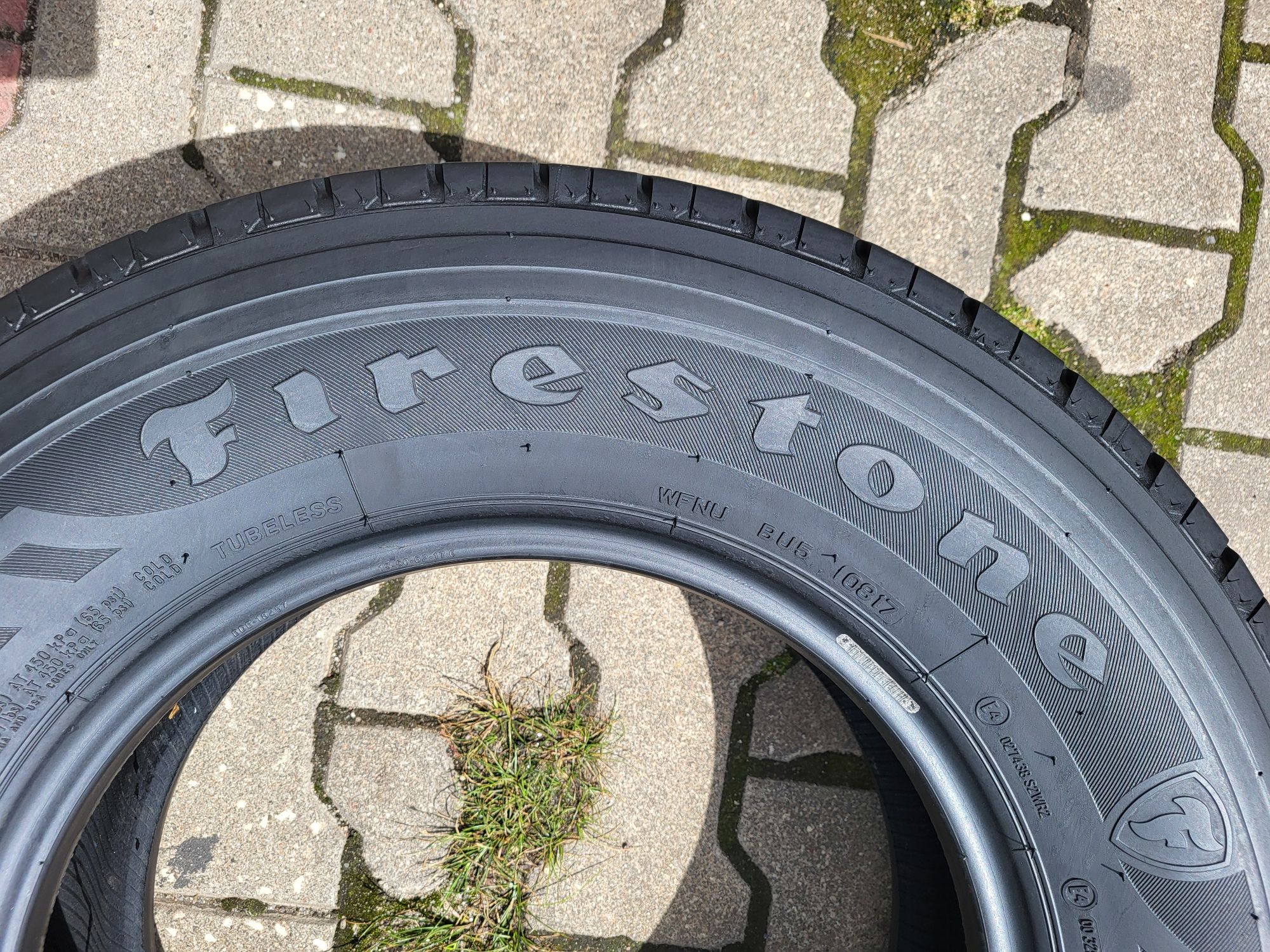 2szt Firestone 225/70/15C 7.6mm