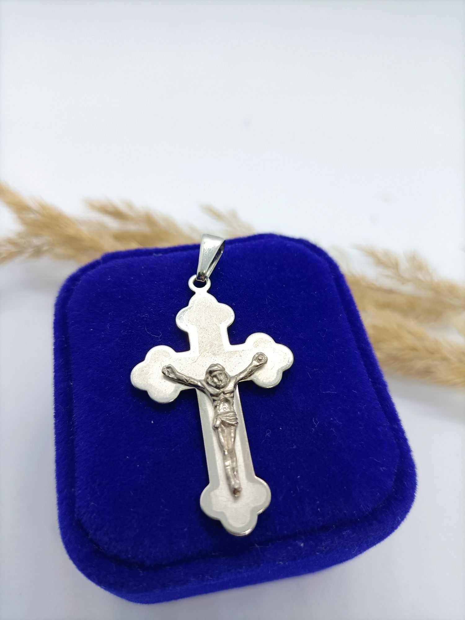 Zawieszka ze srebra, srebro 925, krzyżyk