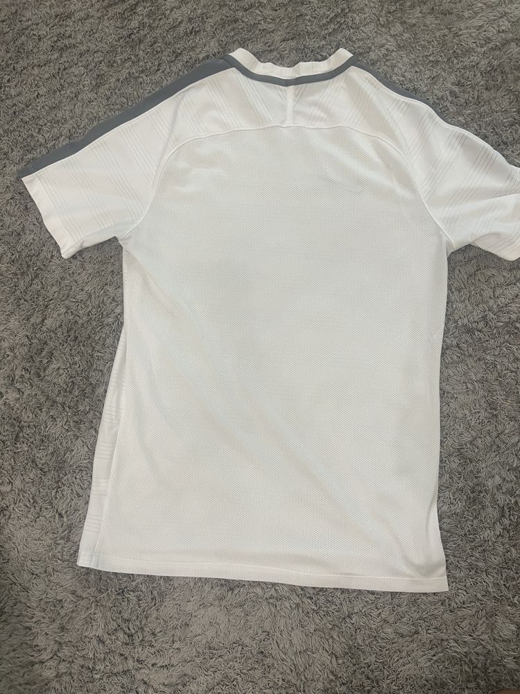 футболка nike