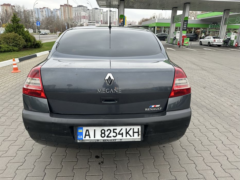 Рено Меган 1.6 автомат газ