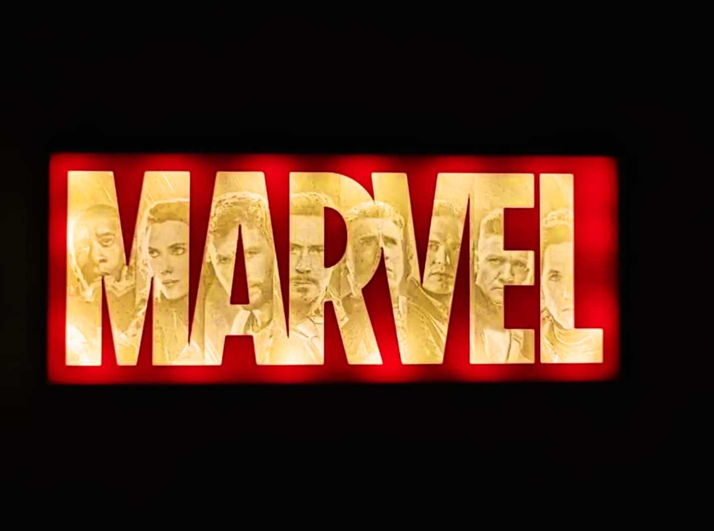 Marvel Lightbox LED | Decoração Iluminada para Fãs de Super-Heróis
