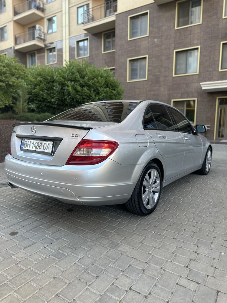 Продам Mercedes C220d W204