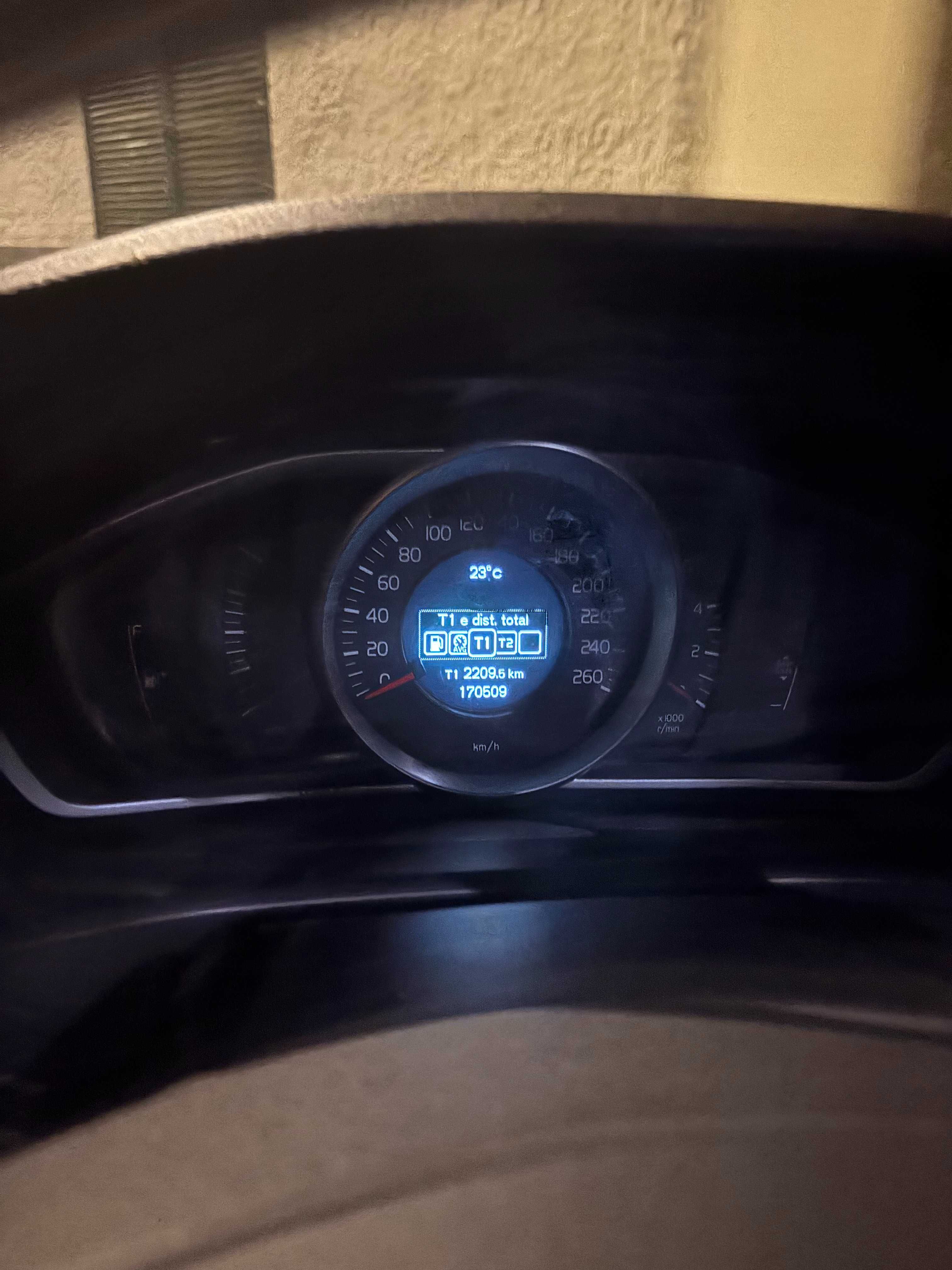 Volvo V40 150cv 2018