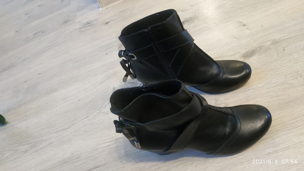 Ботинки  жіночі max 40