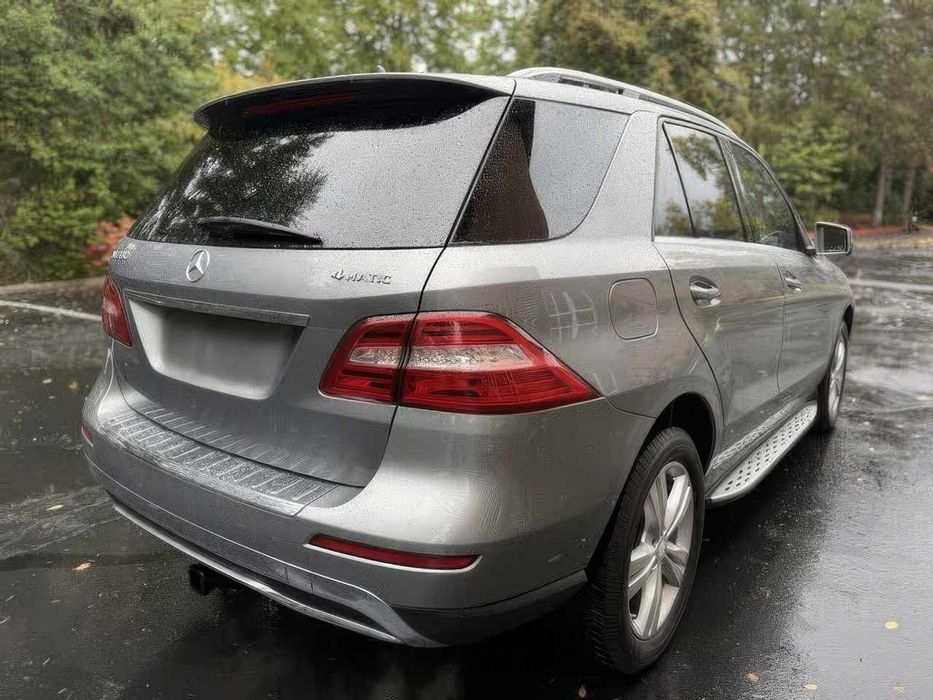 Mercedes-Benz M-Class ML 350 4MATIC      2013